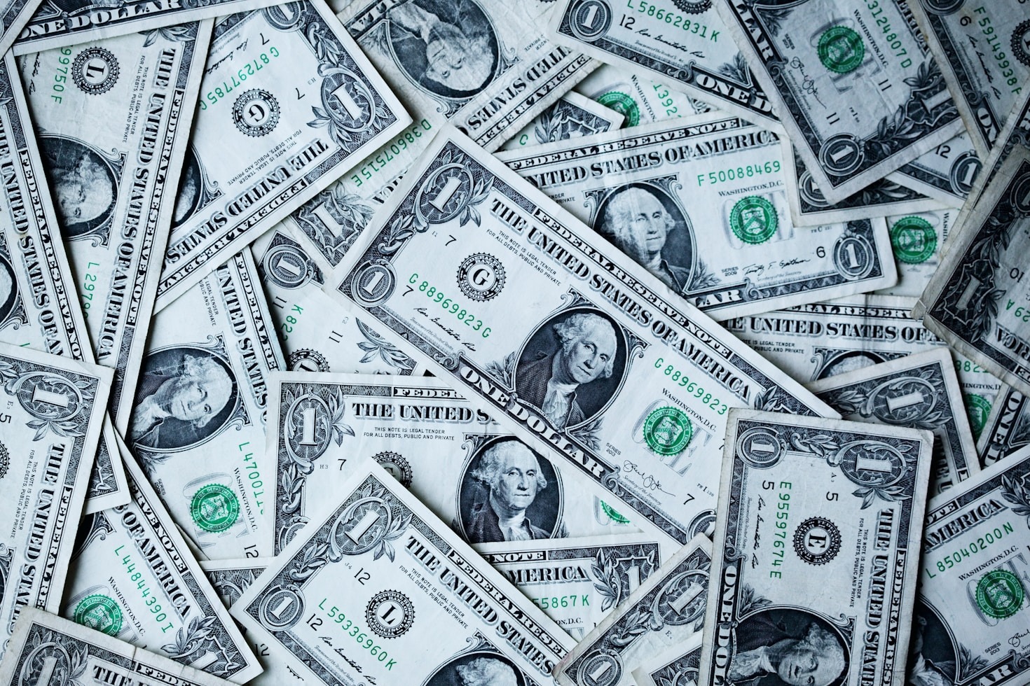 How to Achieve Financial Freedom with AI